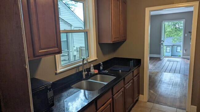 Building Photo - 4785 7th Ct S