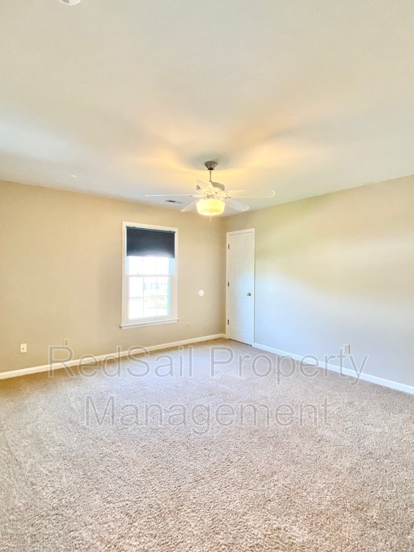 Building Photo - 203 Monty Manor