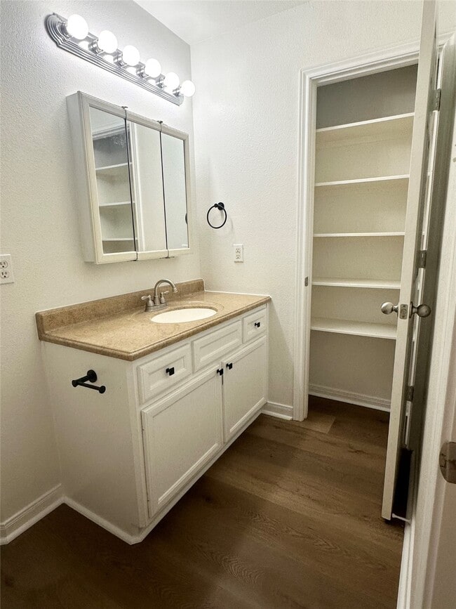 Building Photo - 176 Binnacle Ct