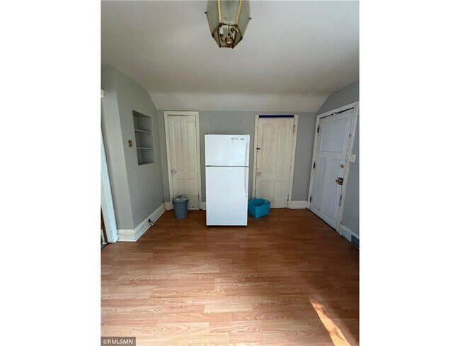 Building Photo - 944 Albemarle St