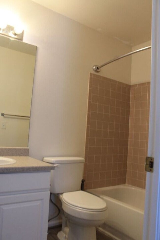 Building Photo - Stucco Rancher on Meadowbrook