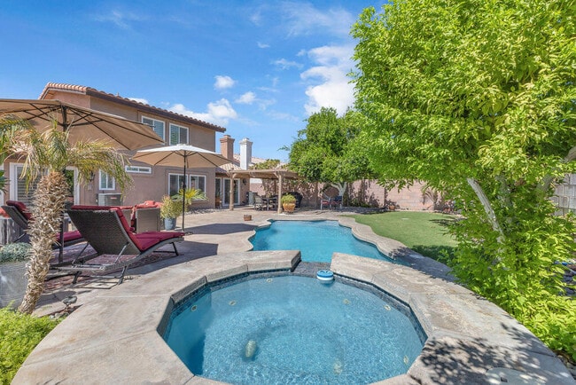 Building Photo - 44310 Villeta Dr