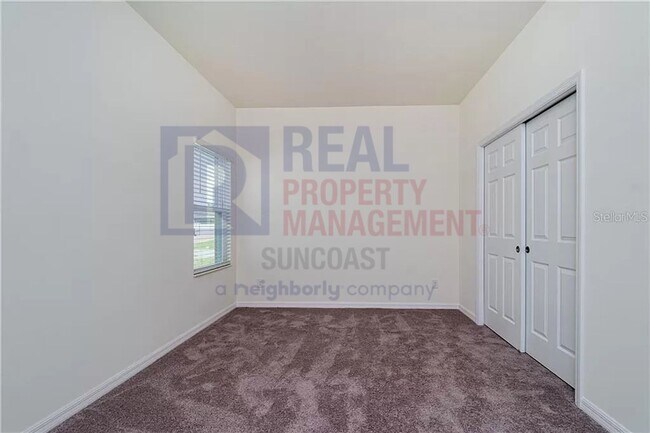 Building Photo - 351 Sweetwater Dr