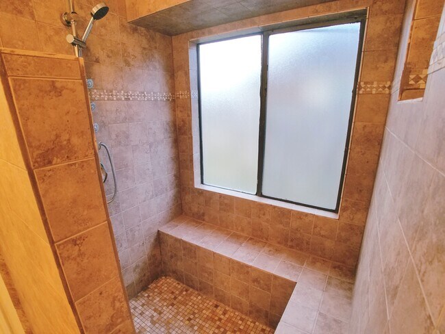 Building Photo - 2111 Echo Ridge
