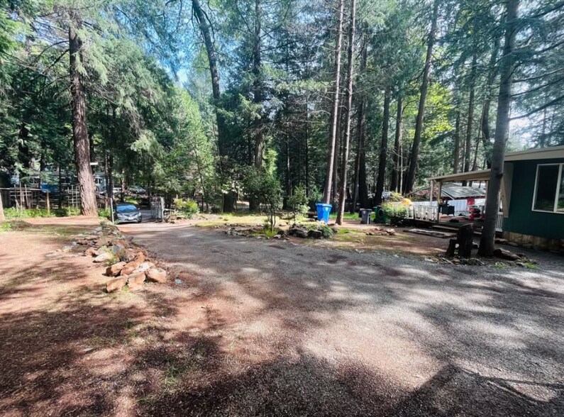 Building Photo - 14737 Wildlife Dr