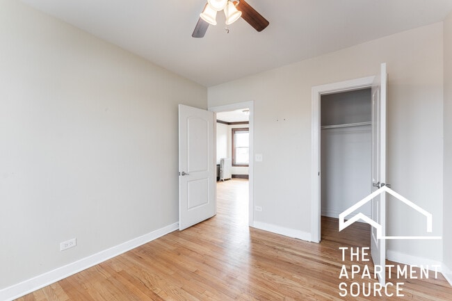 Building Photo - 4608 N Kildare Ave