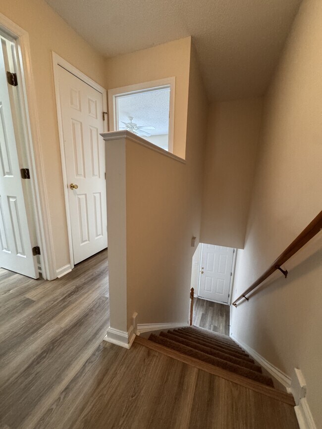 Building Photo - 870 Spring Forest Rd