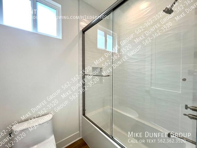 Building Photo - 321 Flint Ave