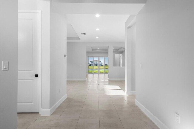 Building Photo - 14208 Lacebark Ln
