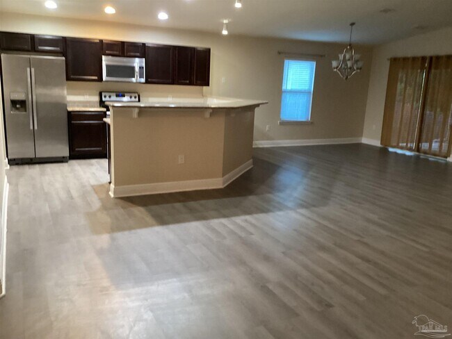 Building Photo - 196 Millet Cir