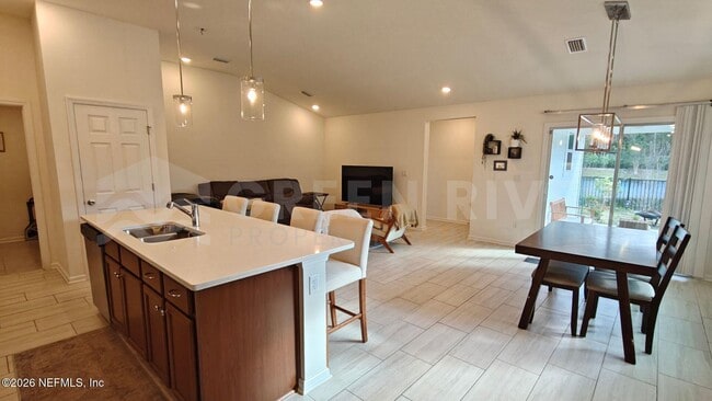 Building Photo - 352 Rambling Brk Trl