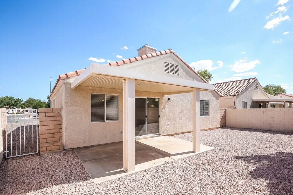 Building Photo - 865 Adobe Flat Dr