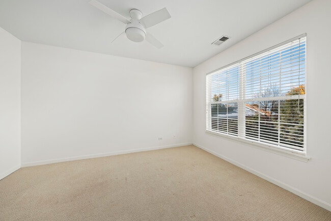 Building Photo - 2106 Rugen Rd