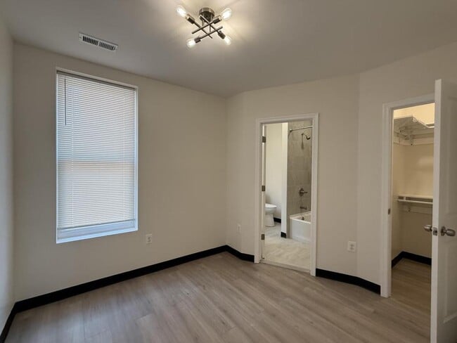 Building Photo - 2078 Druid Park Dr