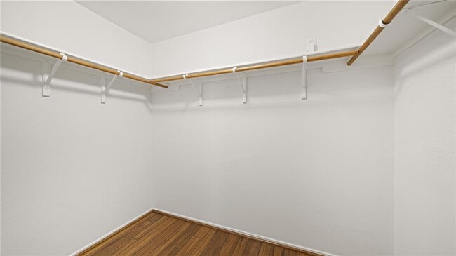 Building Photo - 5825 Nelson Oaks Dr