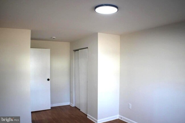 Building Photo - 7330 Sycamore Ave