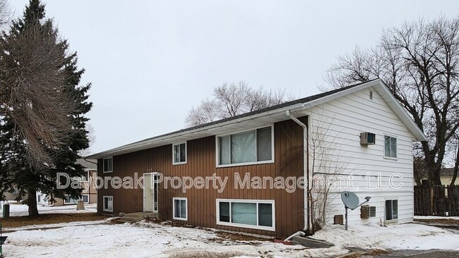 Building Photo - 717 30th St N