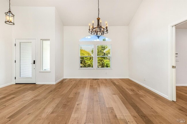 Building Photo - Welcome to your dream home in Oakmont, a v...