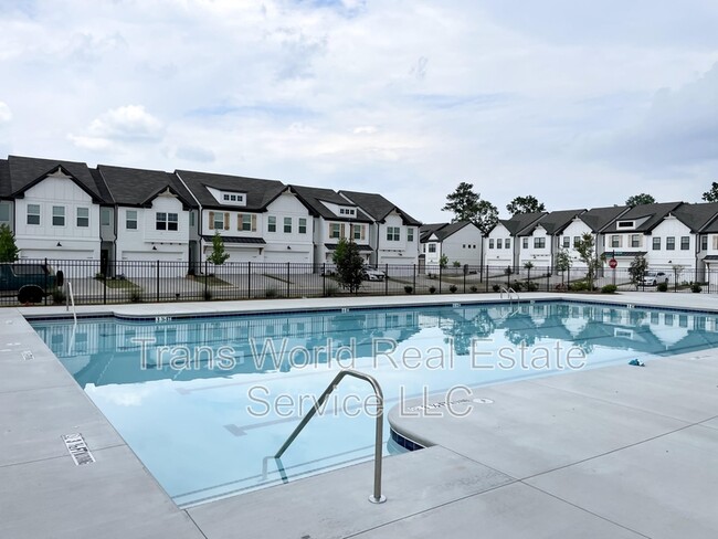 Building Photo - 146 N Auburn Landing Pl