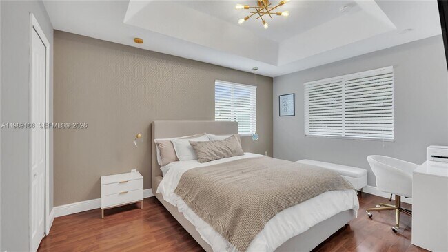 Building Photo - 2342 SE 10th St