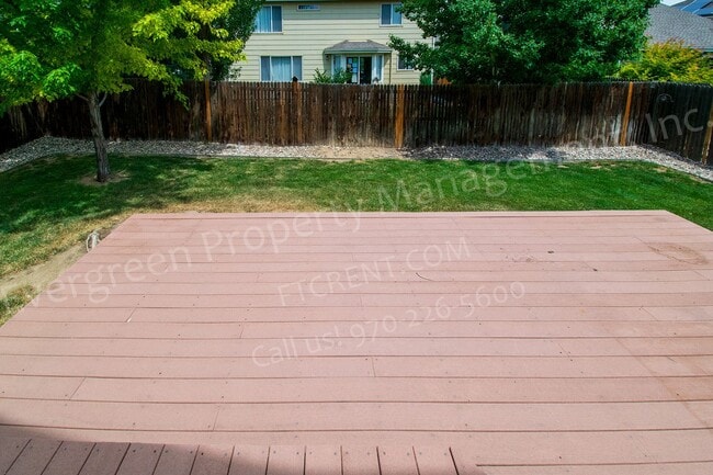 Building Photo - 2214 Bow Side Dr