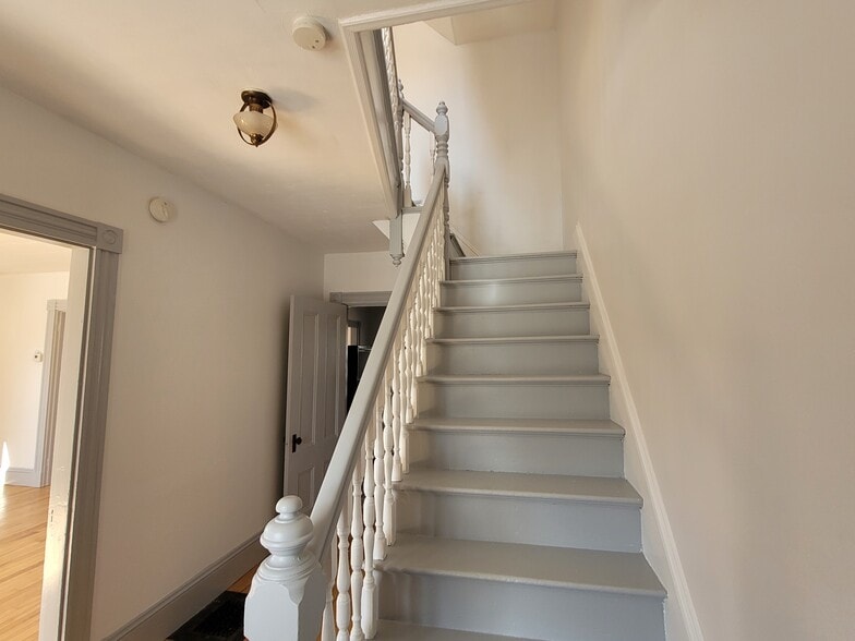 Building Photo - 355 Ohio St