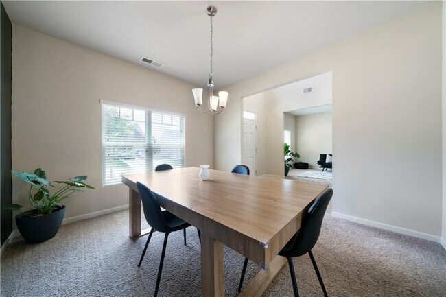 Building Photo - 303 Horizon Trace