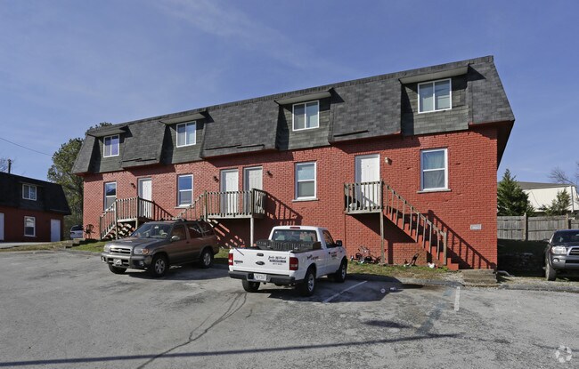 Exterior View - 4405 Delashmitt Rd