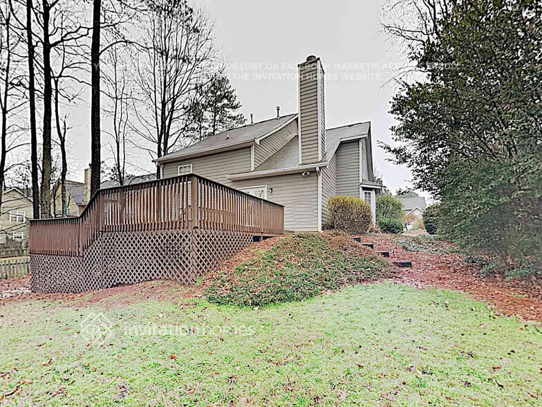 Building Photo - 3384 English Oaks Dr NW