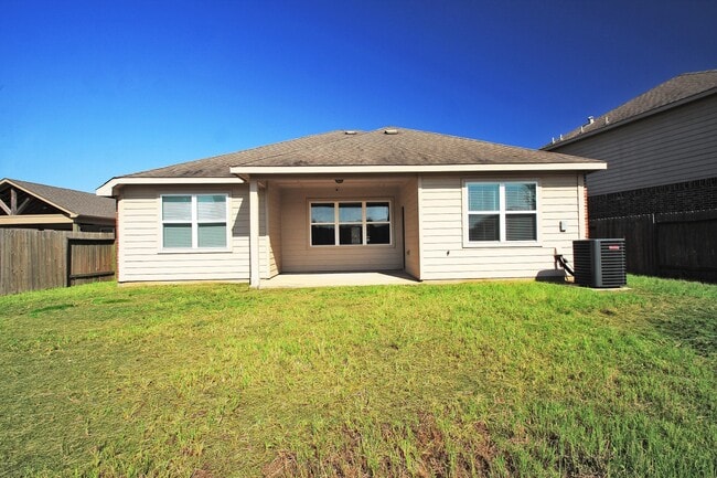 Building Photo - 20622 Stout Dr