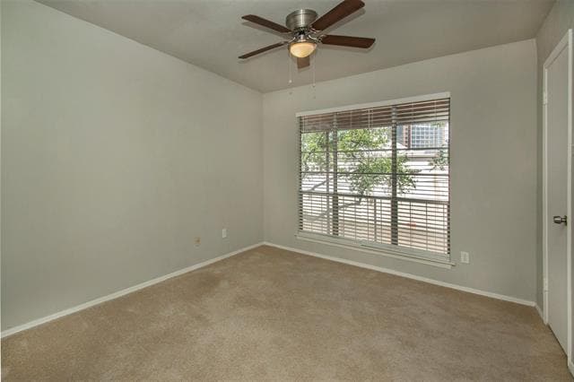 Building Photo - 10578 High Hollows Dr