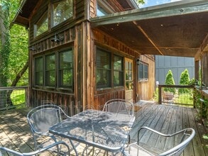 Building Photo - 81 5th Ave