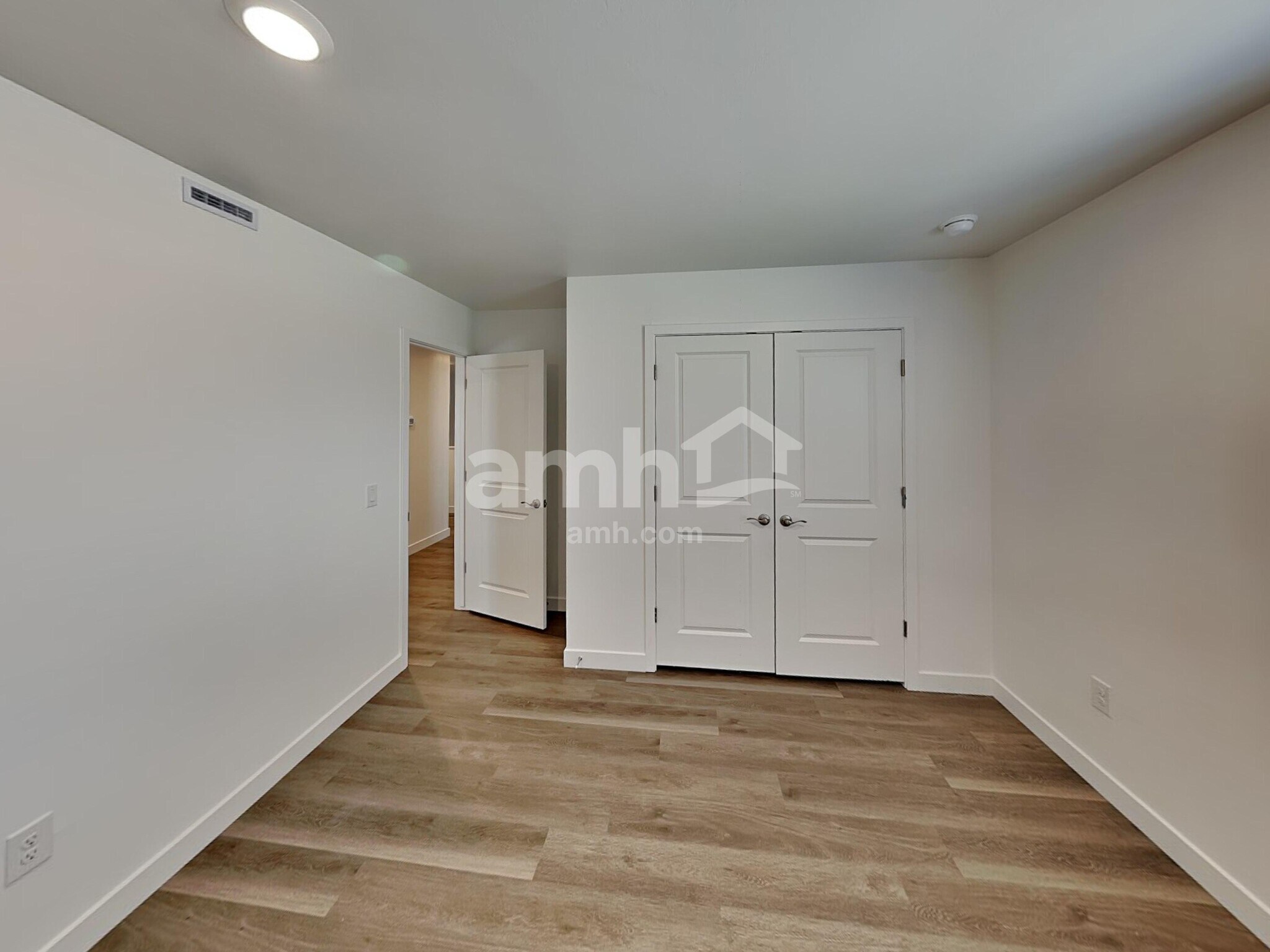 Building Photo - 6485 E Paseo Baranda