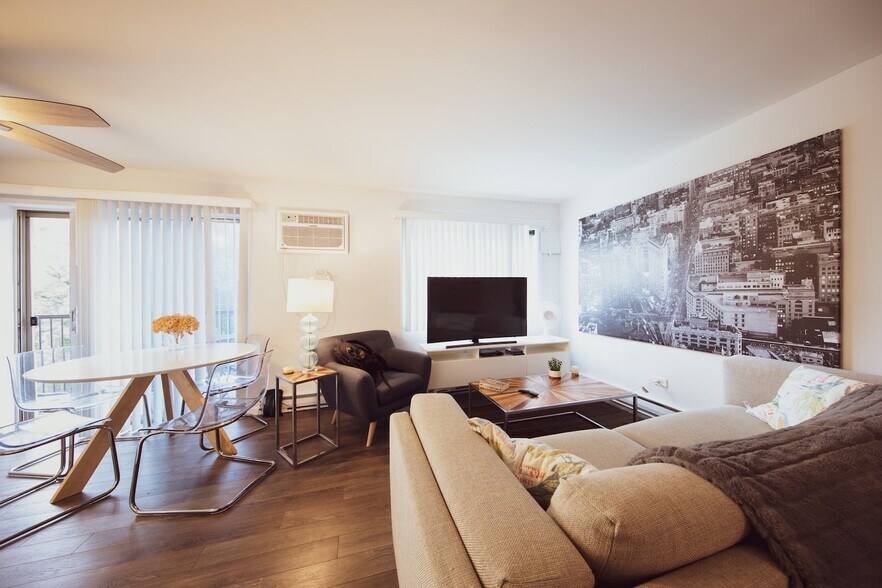 Living Room - 310 Lathrop Ave