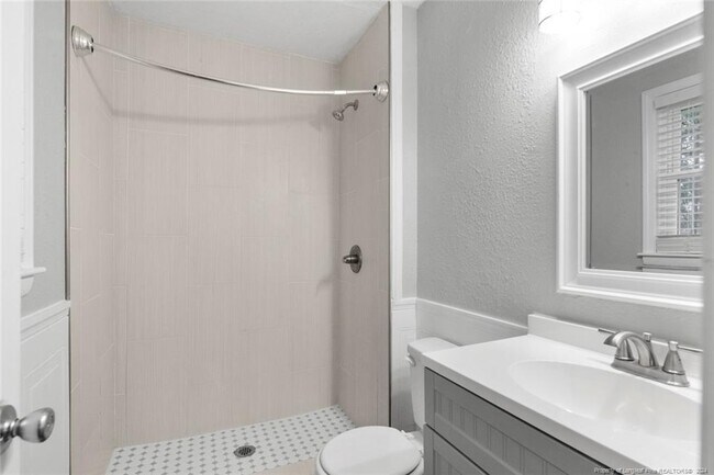 Building Photo - 6327 Worthington Dr