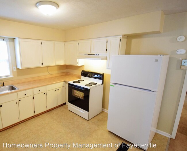 Building Photo - 3 br, 1.5 bath House - 3526 Melrose Rd
