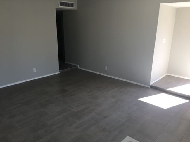 Building Photo - 5-Bedroom Tempe Home with Private Pool near ASU