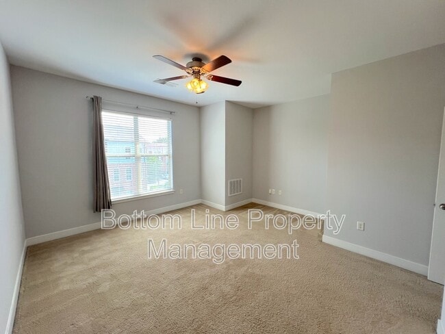 Building Photo - 841 Seigle Point Dr