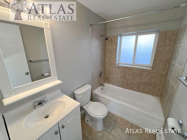 Building Photo - Amazing Newly Renovated 2 Bedroom Near His...