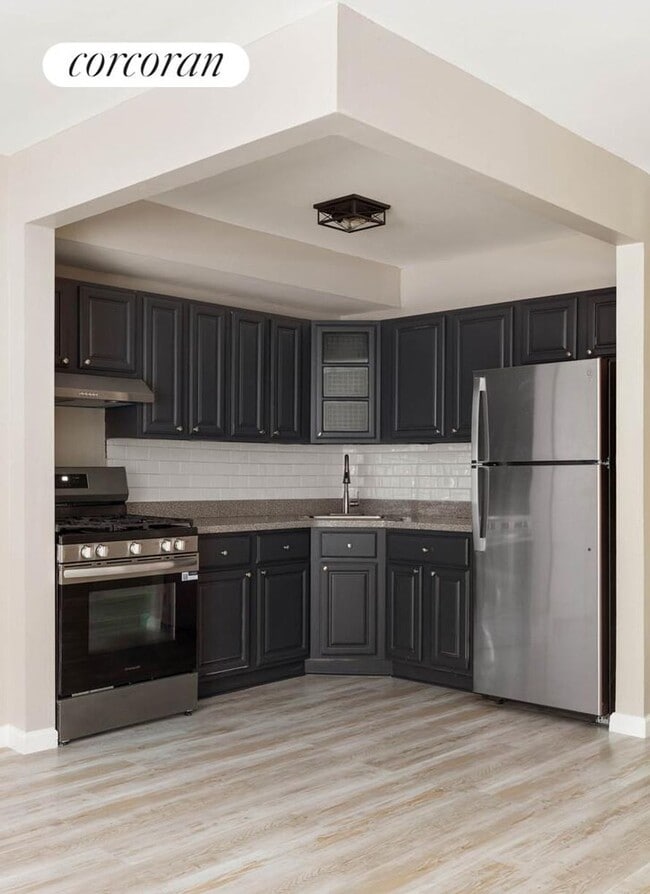 Building Photo - 315 E 163rd St