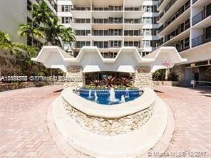 Building Photo - 2030 S Ocean Dr