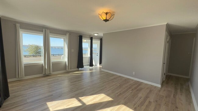 Building Photo - 627 W Marine Dr