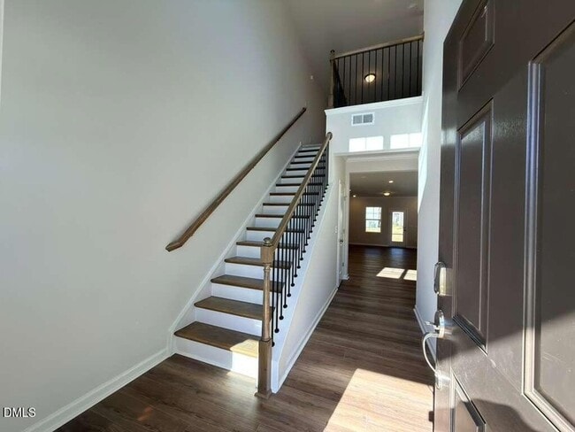 Building Photo - 2008 English Saddle Ln