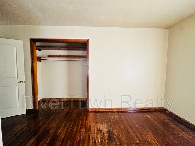 Building Photo - 1436 Whitney Ave