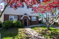 Building Photo - 840 Seaman Ave