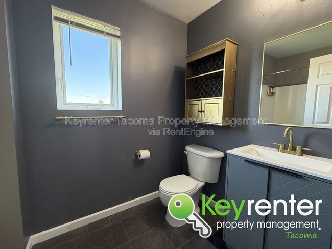 Building Photo - 403 Rudnick Ct NW