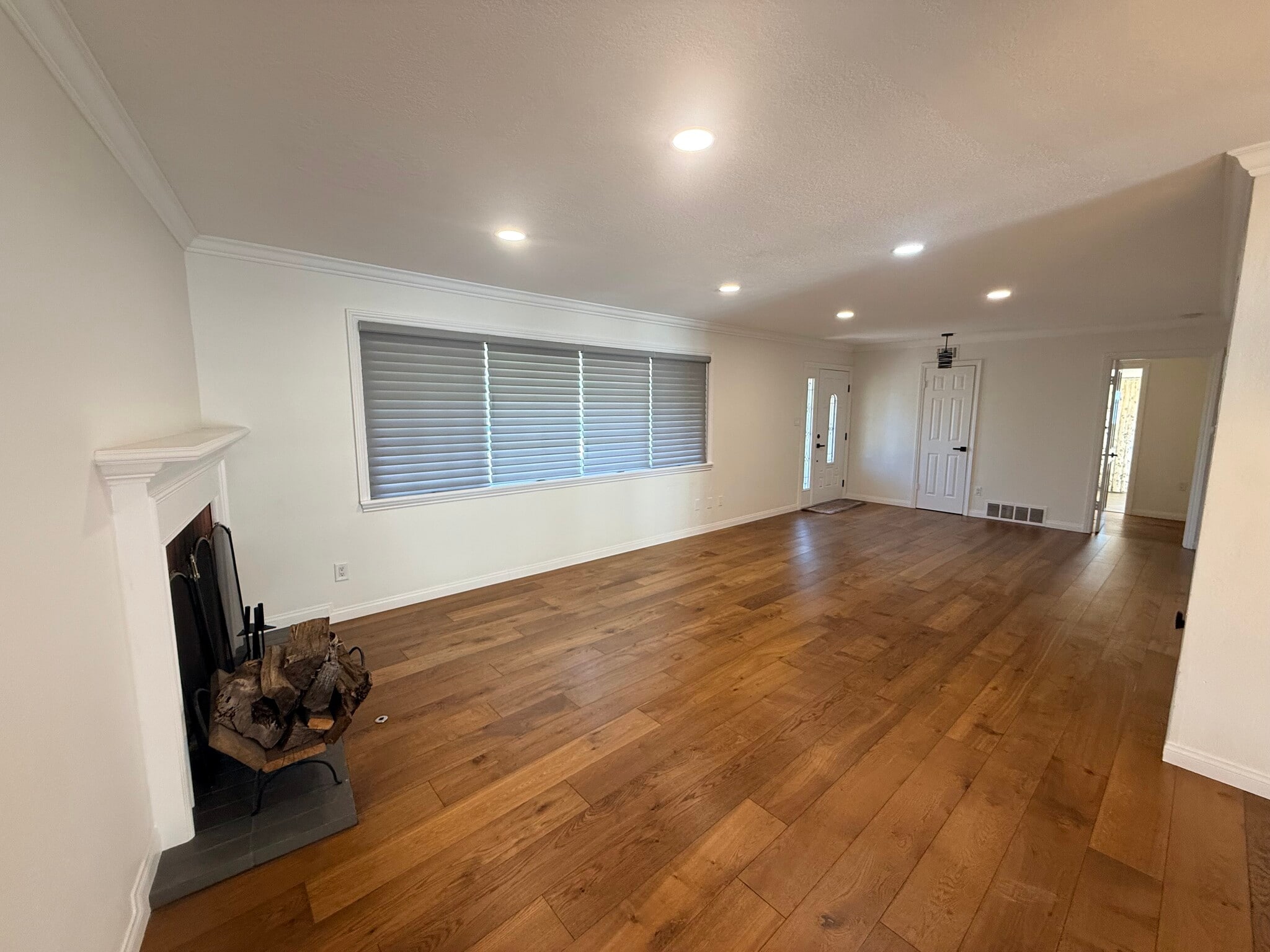 Building Photo - 11130 Canby Ave