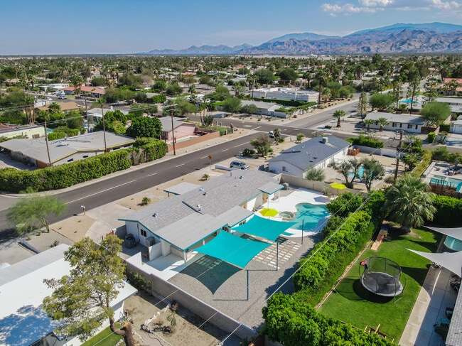 Building Photo - 2627 N Cerritos Rd