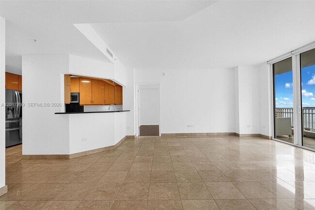 Building Photo - 801 Brickell Key Blvd
