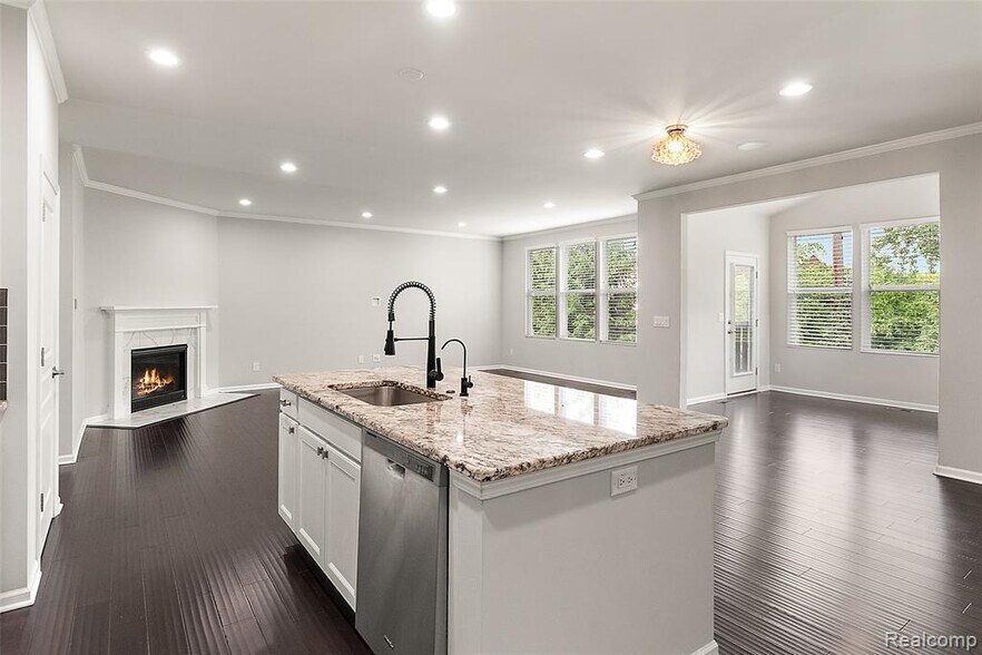 Building Photo - 31065 Tremont Ln